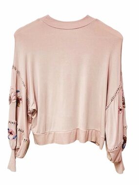 🌸Harper Heritage Floral Crewneck Top-Preppy Vibes- Spring Style- Casual Trendy🌸